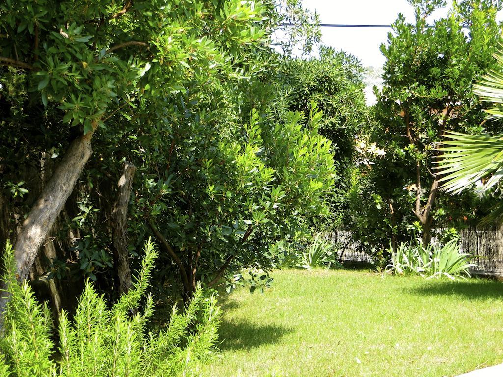 Appartement Dans Villa St Raphael Saint-Raphaël Oda fotoğraf
