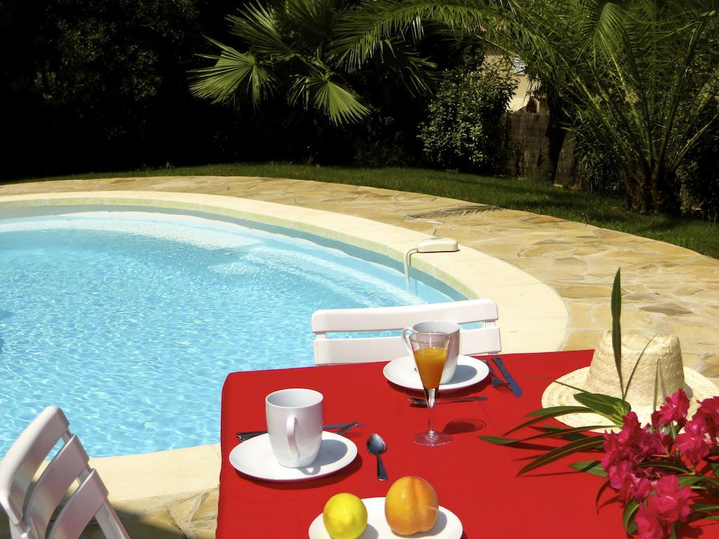 Appartement Dans Villa St Raphael Saint-Raphaël Oda fotoğraf