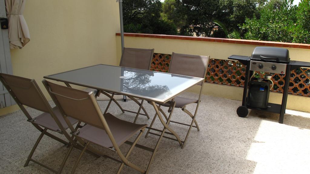 Appartement Dans Villa St Raphael Saint-Raphaël Oda fotoğraf