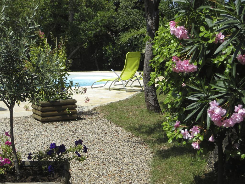 Appartement Dans Villa St Raphael Saint-Raphaël Oda fotoğraf