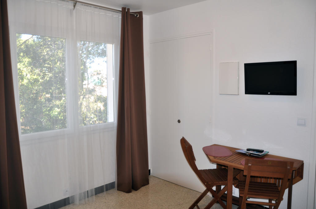 Appartement Dans Villa St Raphael Saint-Raphaël Oda fotoğraf